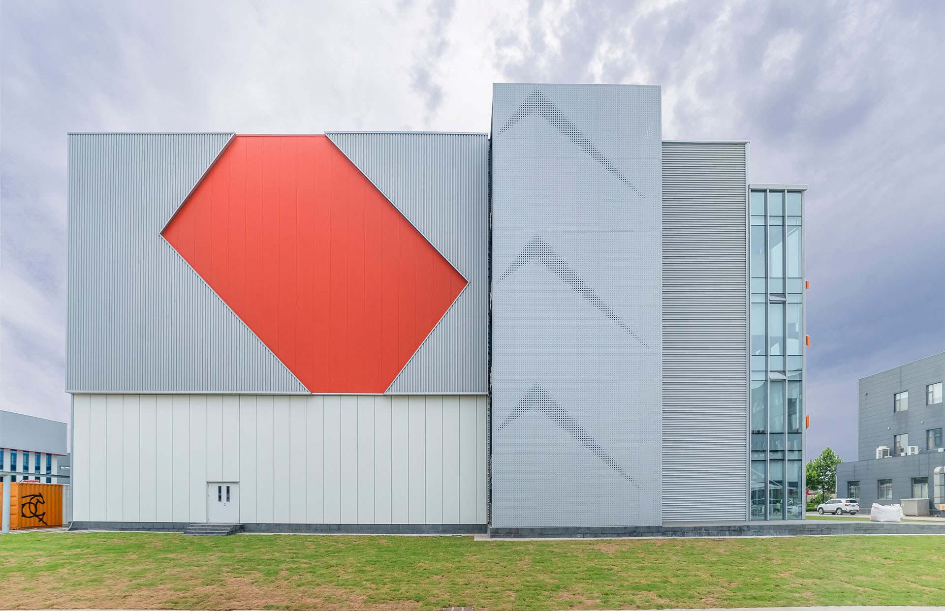 萬事達(dá)鋼品研究院